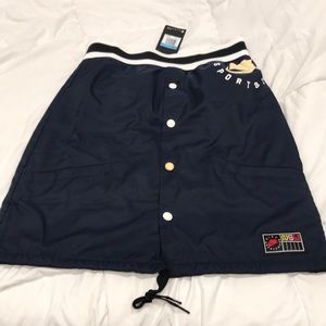 Nike Women's Sportswear Woven Snap Button Skirt MD